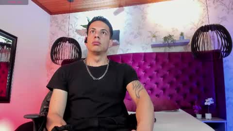 Snapshot of dustin_sonne chatting on 07-15-26, 03:34 Dustin Sonne online show from 07-15-26, 03:34