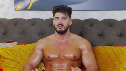 Snapshot of dustinkeent chatting on 02-05-25, 10:01 Dustin online show from 02-05-25, 10:01