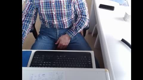 Snapshot of dutchpornking2 chatting on 03-11-25, 11:23 dutchpornking2 online show from 03-11-25, 11:23