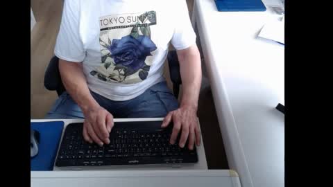 Snapshot of dutchpornking2 chatting on 06-04-26, 06:30 dutchpornking2 online show from 06-04-26, 06:30