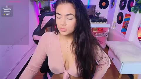 Snapshot of duulce_mia chatting on 06-24-26, 11:31 duulce_mia online show from 06-24-26, 11:31