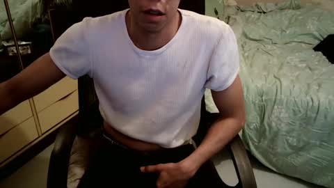 Snapshot of dwaynejamesjackson chatting on 12-25-24, 02:45 dwaynejamesjackson online show from 12-25-24, 02:45