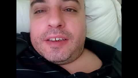 Snapshot of dwizziz chatting on 09-29-25, 04:17 Ivan online show from 09-29-25, 04:17