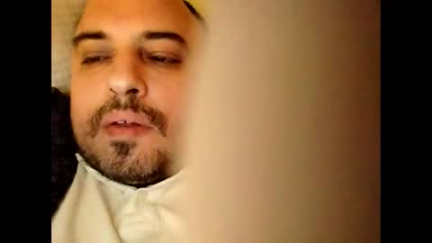 Snapshot of dwizziz chatting on 10-15-25, 03:28 Ivan online show from 10-15-25, 03:28