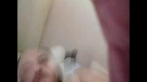 Snapshot of dwizziz chatting on 11-13-25, 03:38 Ivan online show from 11-13-25, 03:38