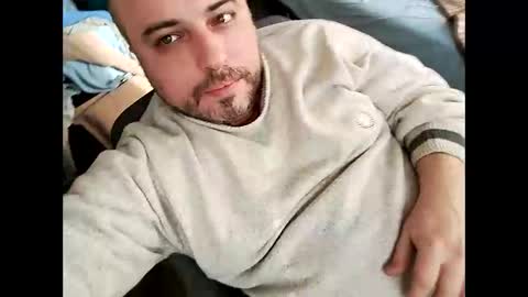 Snapshot of dwizziz chatting on 02-23-26, 02:36 Ivan online show from 02-23-26, 02:36