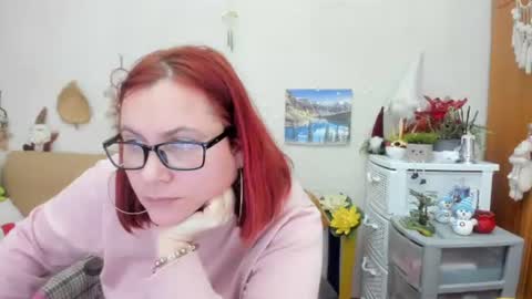 Snapshot of dyannelovee chatting on 02-12-25, 03:27 Dyanne online show from 02-12-25, 03:27