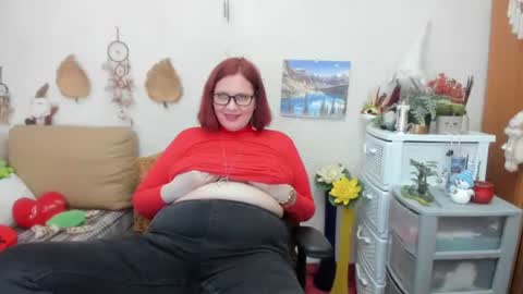 Snapshot of dyannelovee chatting on 02-24-25, 02:48 Dyanne online show from 02-24-25, 02:48