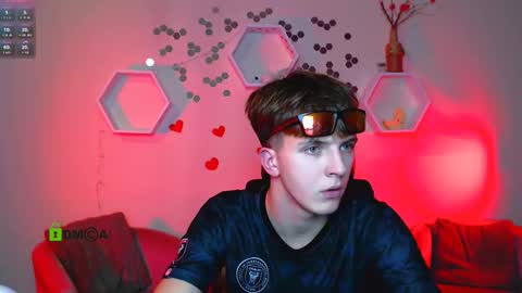 dylan_bold online show from 10-15-25, 07:25