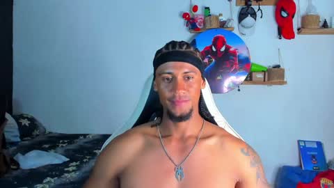 Snapshot of dylan_jake1 chatting on 04-25-26, 04:48 Dylan online show from 04-25-26, 04:48