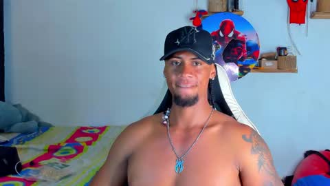 Snapshot of dylan_jake1 chatting on 06-11-26, 02:53 Dylan online show from 06-11-26, 02:53