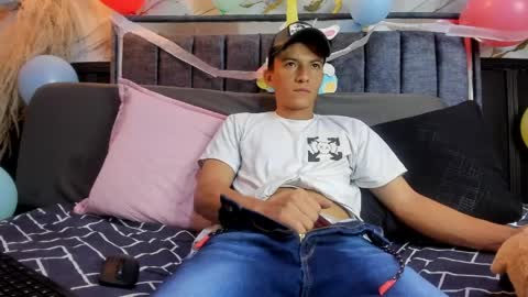 dylan_scott20 online show from 04-01-26, 12:06