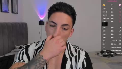 Snapshot of dylan_spencer chatting on 02-18-25, 09:09 Bryan model independient online show from 02-18-25, 09:09