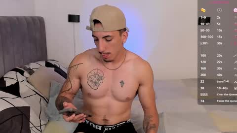 Snapshot of dylan_spencer chatting on 02-23-25, 01:13 Bryan model independient online show from 02-23-25, 01:13