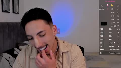 Snapshot of dylan_spencer chatting on 02-27-25, 07:15 Bryan model independient online show from 02-27-25, 07:15