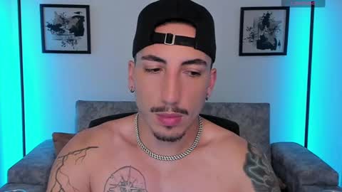 Snapshot of dylan_spencer chatting on 10-15-25, 10:54 Bryan model independient online show from 10-15-25, 10:54