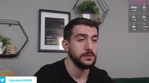 Snapshot of dylan_starxx chatting on 02-11-25, 09:31 Dylan online show from 02-11-25, 09:31