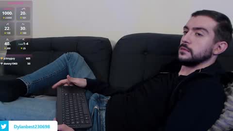 Snapshot of dylan_starxx chatting on 02-23-25, 04:46 Dylan online show from 02-23-25, 04:46