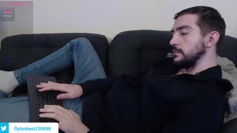 Snapshot of dylan_starxx chatting on 02-26-25, 05:31 Dylan online show from 02-26-25, 05:31