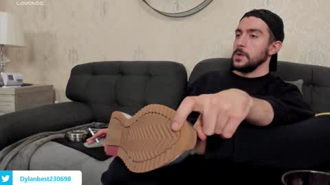 Dylan online show from 02-03-26, 10:59