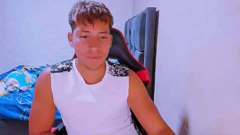 Snapshot of dylan_yvt chatting on 03-04-26, 01:50 yohe online show from 03-04-26, 01:50