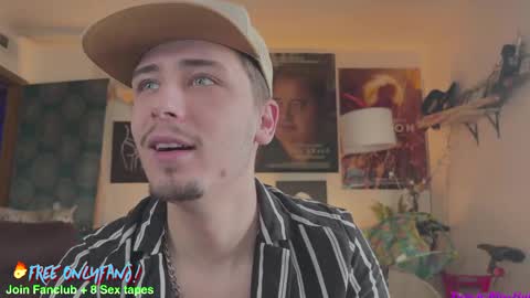 Snapshot of dylandaniel69 chatting on 02-25-25, 01:50 Dylan Daniel 7.8 online show from 02-25-25, 01:50