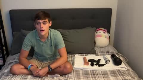 Snapshot of dylanfruits chatting on 09-25-25, 11:41 dylanfruits online show from 09-25-25, 11:41