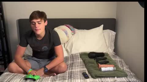 Snapshot of dylanfruits chatting on 10-23-25, 04:28 dylanfruits online show from 10-23-25, 04:28