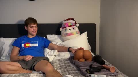 Snapshot of dylanfruits chatting on 11-25-25, 04:40 dylanfruits online show from 11-25-25, 04:40