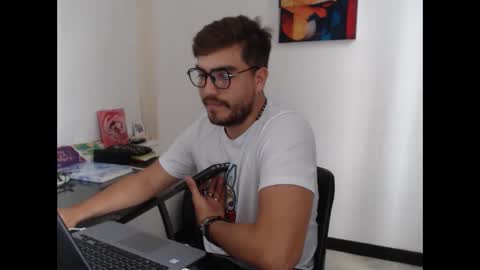 Snapshot of dylanhot10 chatting on 12-02-24, 07:16 dylanhot10 online show from 12-02-24, 07:16