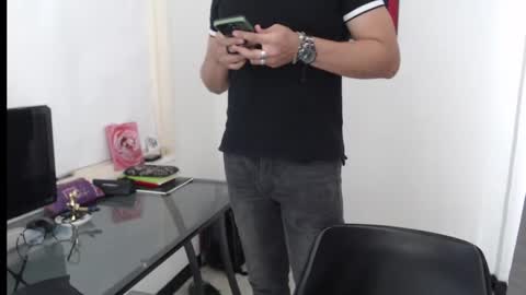 Snapshot of dylanhot10 chatting on 12-27-24, 07:03 dylanhot10 online show from 12-27-24, 07:03