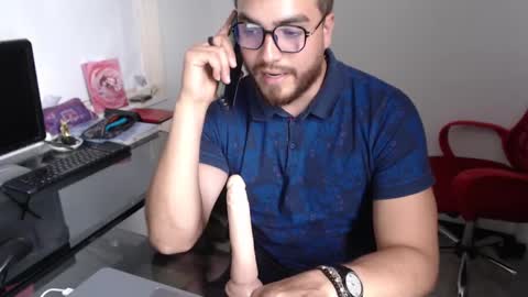 Snapshot of dylanhot10 chatting on 01-28-25, 09:19 dylanhot10 online show from 01-28-25, 09:19