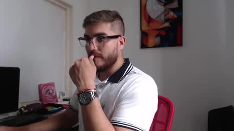 Snapshot of dylanhot10 chatting on 02-10-25, 07:49 dylanhot10 online show from 02-10-25, 07:49