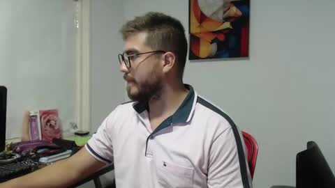 Snapshot of dylanhot10 chatting on 02-20-25, 11:43 dylanhot10 online show from 02-20-25, 11:43