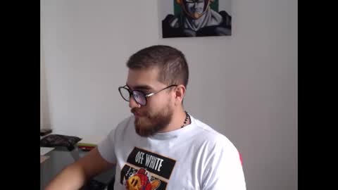 Snapshot of dylanhot10 chatting on 10-04-25, 08:18 dylanhot10 online show from 10-04-25, 08:18