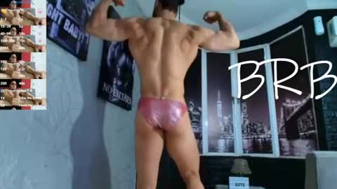 Snapshot of dylanlenox chatting on 06-14-26, 12:40 Dylan online show from 06-14-26, 12:40