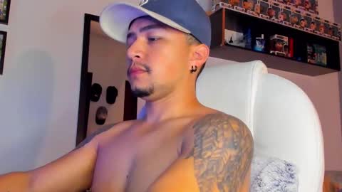 Snapshot of dylann_blaze_ chatting on 09-10-25, 04:18 online show from 09-10-25, 04:18