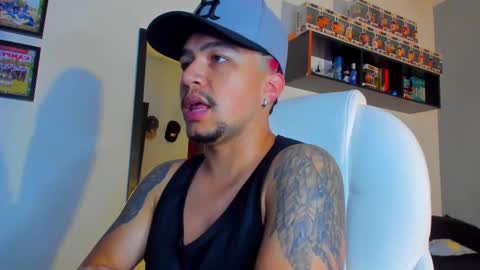 Snapshot of dylann_blaze_ chatting on 09-18-25, 04:20 online show from 09-18-25, 04:20