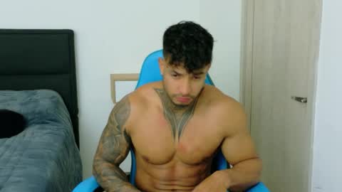 Snapshot of dylanrivera_ chatting on 06-10-26, 01:39 Dylan Rivera online show from 06-10-26, 01:39
