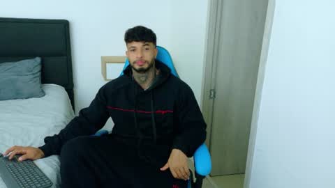 Snapshot of dylanrivera_ chatting on 07-17-26, 02:29 Dylan Rivera online show from 07-17-26, 02:29