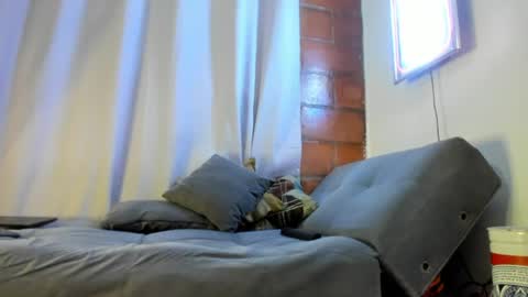 D Y L A N online show from 07-02-26, 05:57