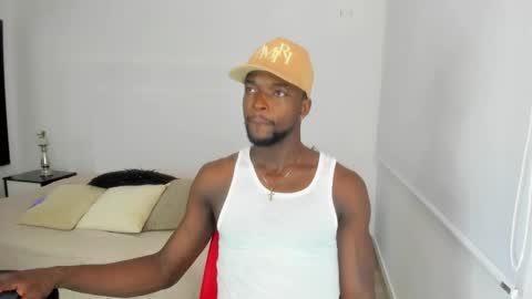 Snapshot of dylantaylor_1 chatting on 01-13-25, 03:56 Dylan Taylor online show from 01-13-25, 03:56