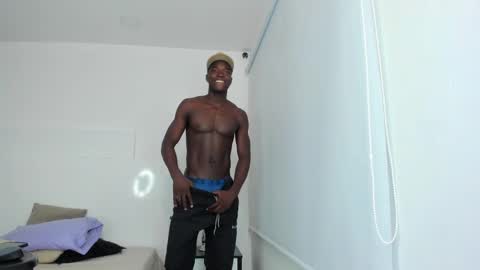 Snapshot of dylantaylor_1 chatting on 01-17-25, 10:00 Dylan Taylor online show from 01-17-25, 10:00