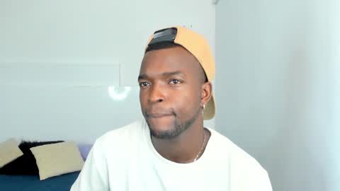 Snapshot of dylantaylor_1 chatting on 01-28-25, 02:43 Dylan Taylor online show from 01-28-25, 02:43