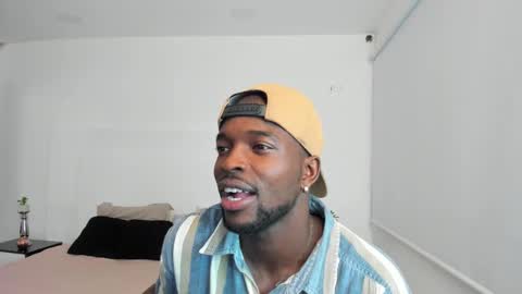 Snapshot of dylantaylor_1 chatting on 03-04-25, 03:33 Dylan Taylor online show from 03-04-25, 03:33