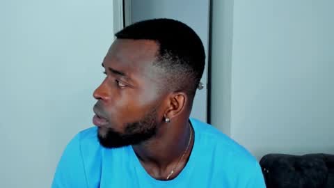 Snapshot of dylantaylor_1 chatting on 09-29-25, 03:33 Dylan Taylor online show from 09-29-25, 03:33