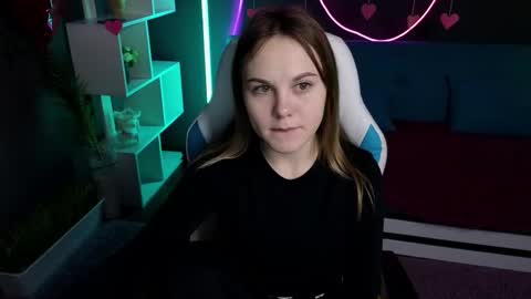 Snapshot of dyna_bae chatting on 02-18-25, 12:59 Dyna online show from 02-18-25, 12:59