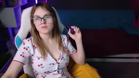 Snapshot of dyna_bae chatting on 03-02-25, 04:28 Dyna online show from 03-02-25, 04:28