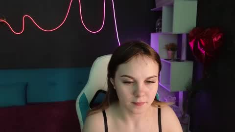 Snapshot of dyna_bae chatting on 03-09-25, 04:16 Dyna online show from 03-09-25, 04:16