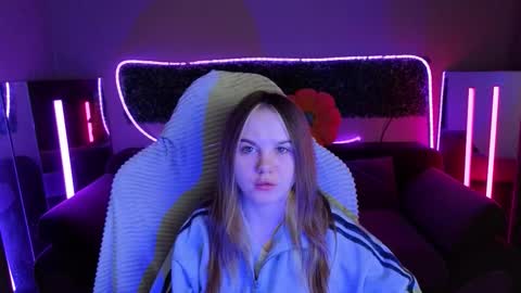 Snapshot of dyna_bae chatting on 11-27-25, 09:11 Dyna online show from 11-27-25, 09:11